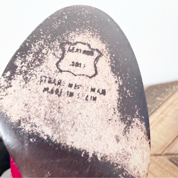 Stuart Weitzman Candle Apple Red Peep-Toe Heels - Picture 11 of 12